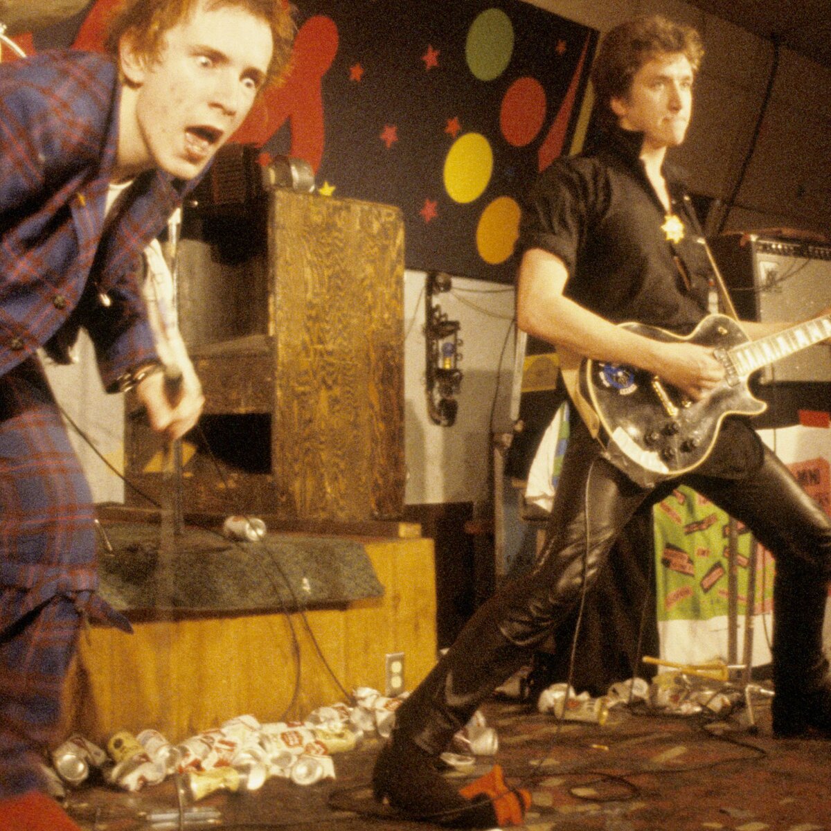 Дэнни Бойл снимет сериал про Sex Pistols. Это будет адаптацией мемуаров  гитариста группы – The City