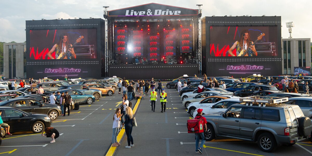 Как стартовал фестиваль автоконцертов Live & Drive в «Лужниках»: фоторепортаж The City