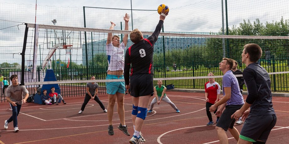 Вейкбординг, теннис, волейбол: где заниматься спортом на ВДНХ