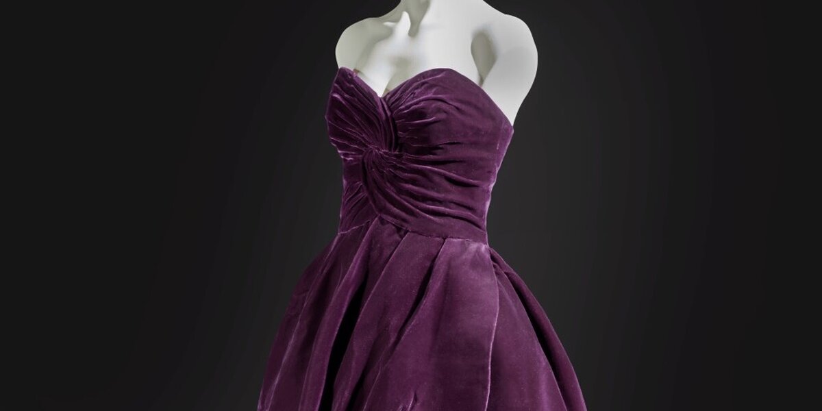 Платье принцессы Дианы продадут на аукционе за 120 тысяч долларов
