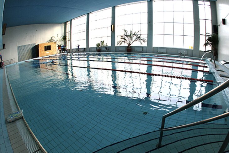 9 мест в Москве, где можно согреться даже зимой: от открытого бассейна до оранжереи