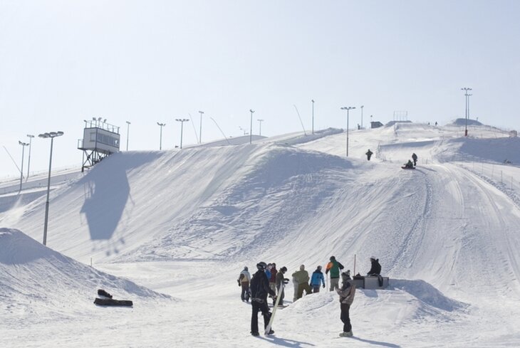 Где покататься на сноуборде в Москве и области