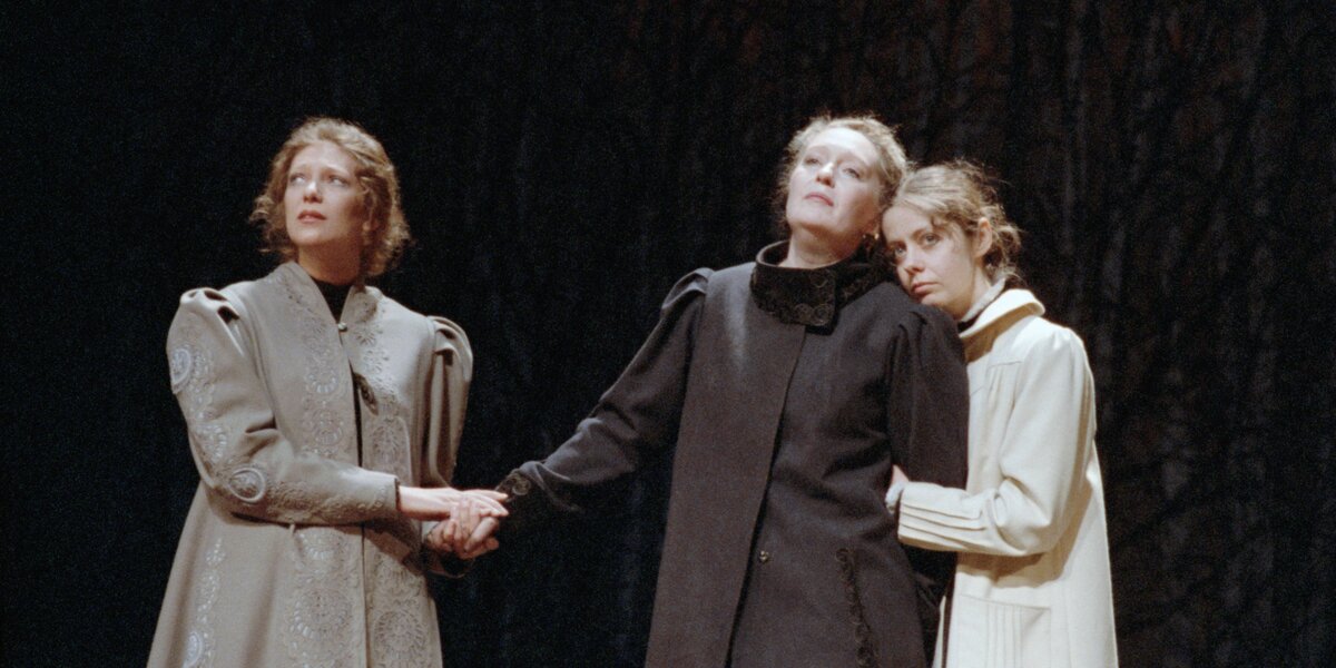 В Москве открылась выставка к 120-летию первой постановки пьесы Чехова «Три сестры»