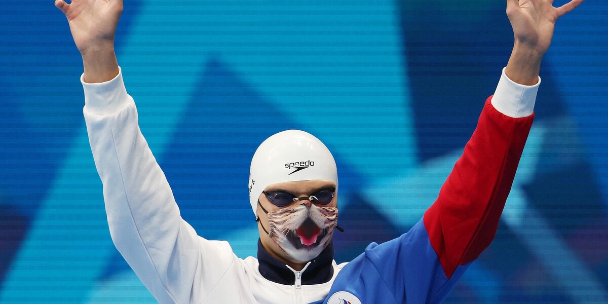 Олимпийскому чемпиону Евгению Рылову не разрешили выйти на награждение в маске с котом