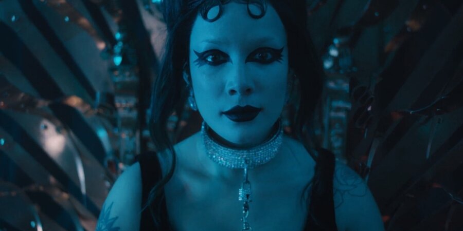 Холзи выпустит свой первый фильм вместе с альбомом – The City