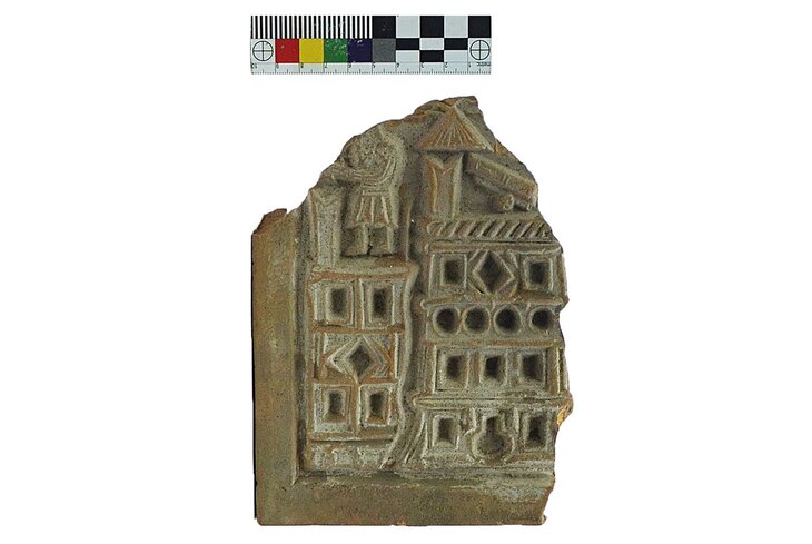 Более 530 артефактов XVI–XIX веков обнаружили археологи на Гончарной улице