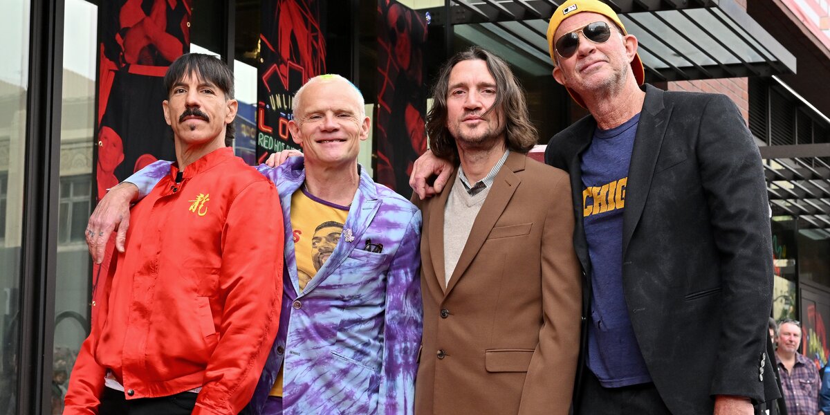 Red Hot Chili Peppers выпустили первый за шесть лет альбом