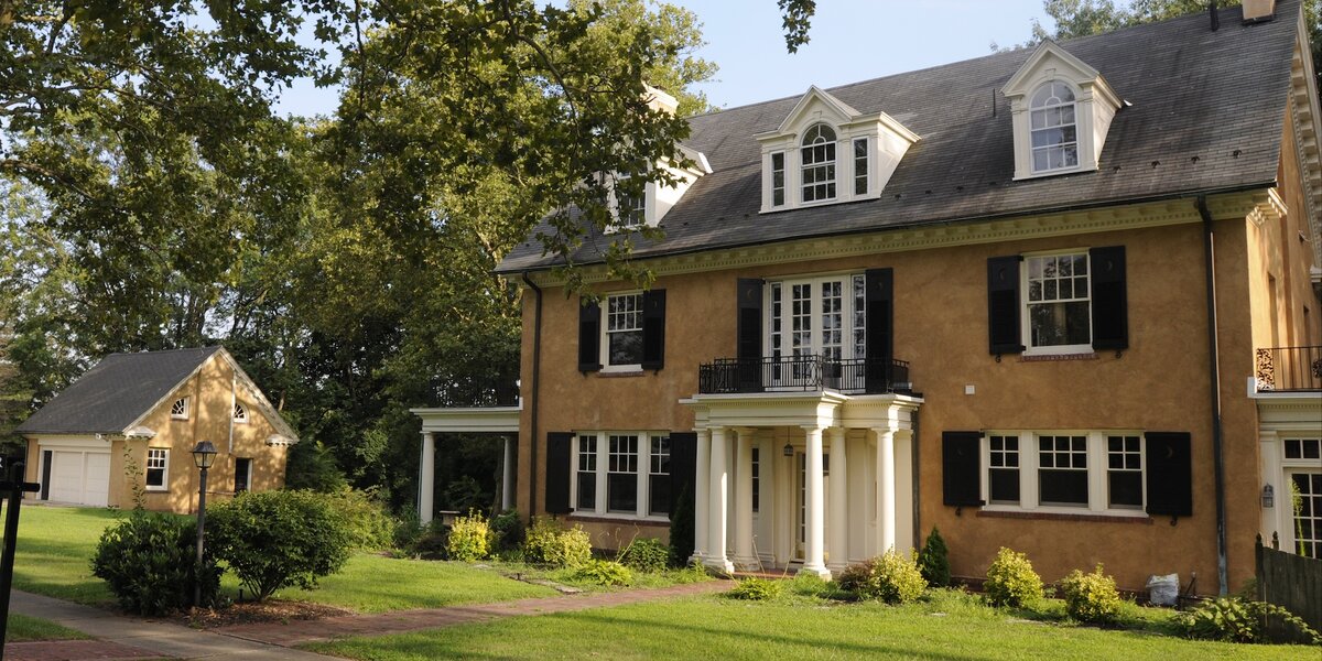 Дом, где прошло детство Тейлор Свифт, выставили на продажу за 1,1 миллиона долларов