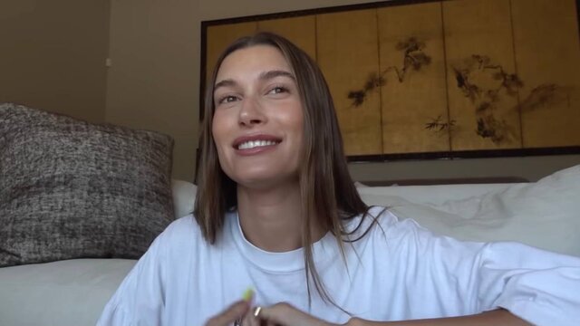 Хейли Бибер рассказала о перенесенном инсульте и операции на сердце