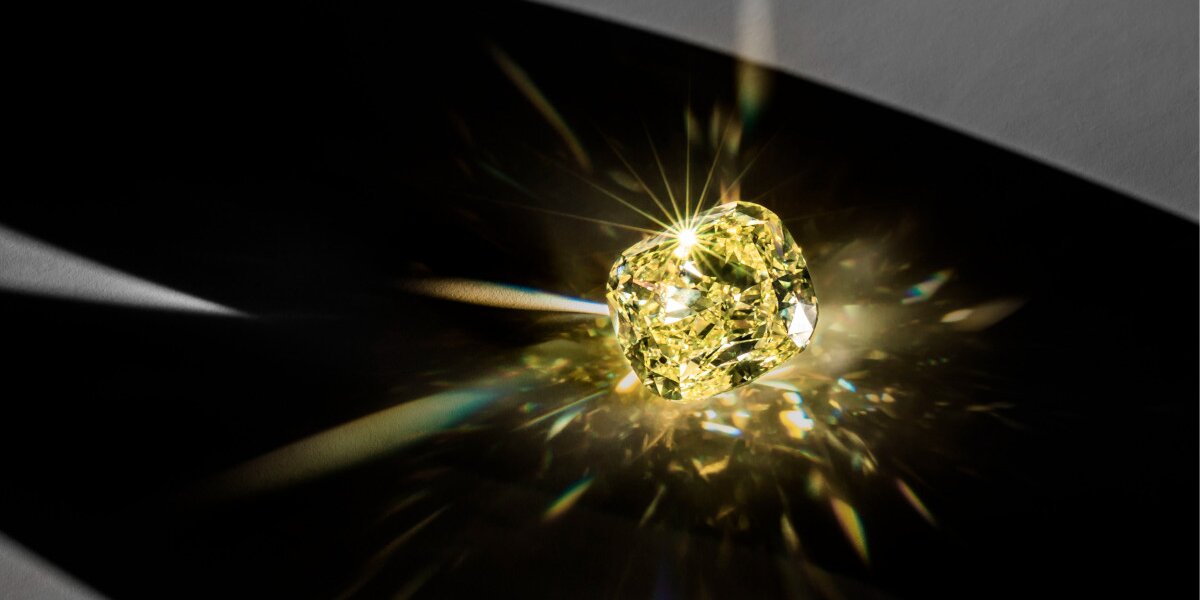 Dior представил огромный желтый бриллиант весом 88,88 карат