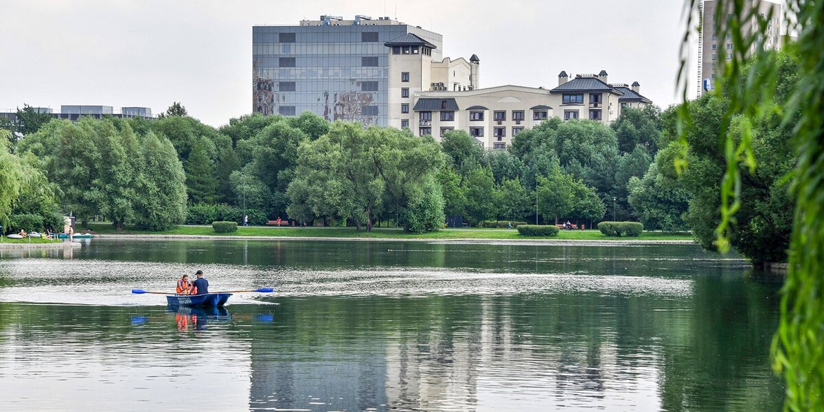 В московских парках заработали лодочные станции