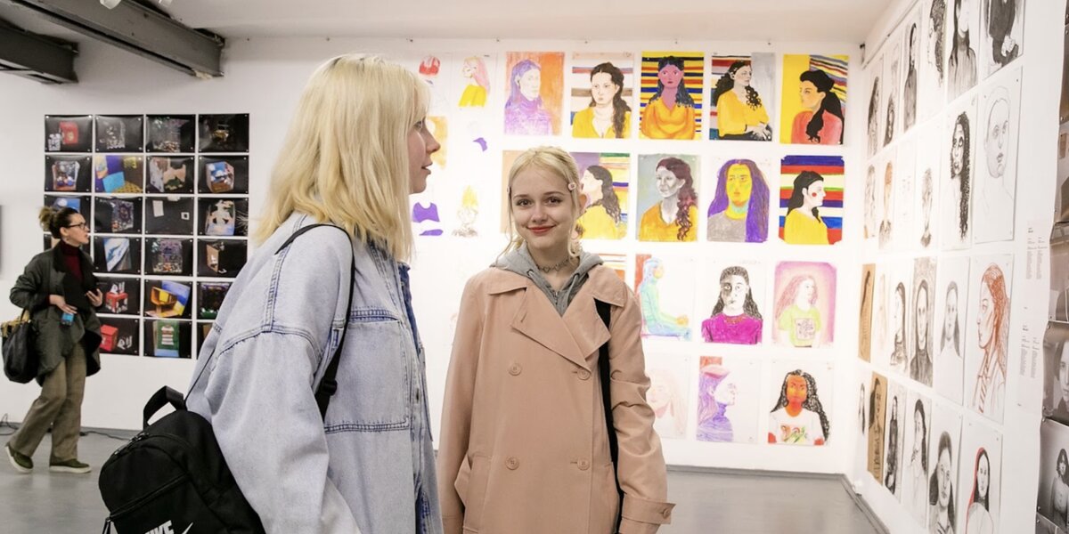 На «Винзаводе» открылась выставка работы выпускников школы Uteens