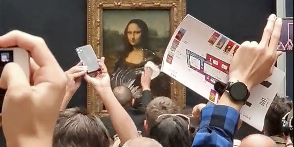 Лувр подаст в суд на бросившего торт в «Мону Лизу»