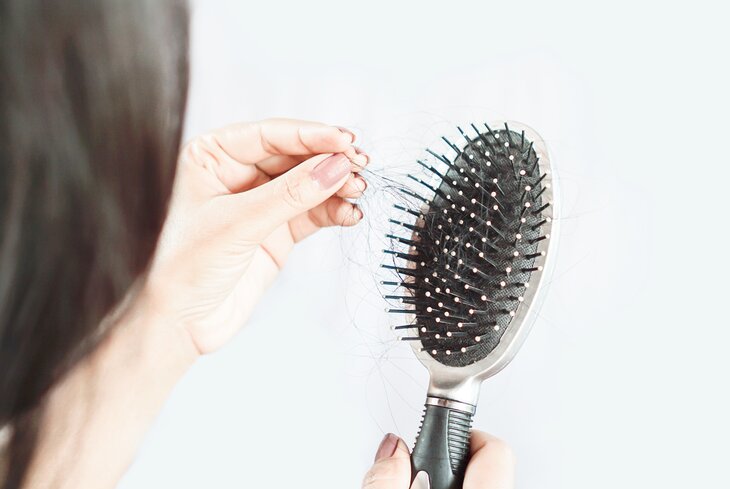 Выпадение волос после COVID-19: почему происходит и как остановить