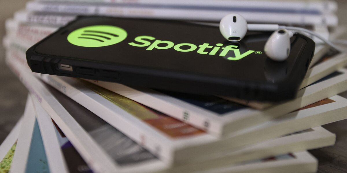 Spotify профинансирует контент «притесняемых групп» после скандала с Джо Роганом