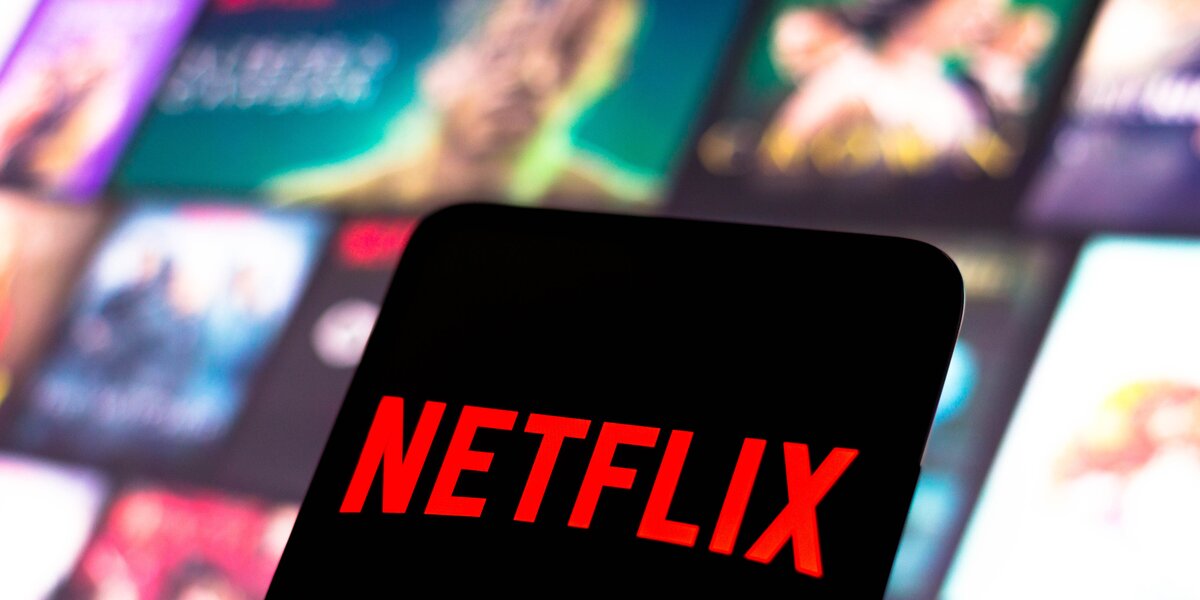 Приложение Netflix исчезло из App Store и Google Play в России