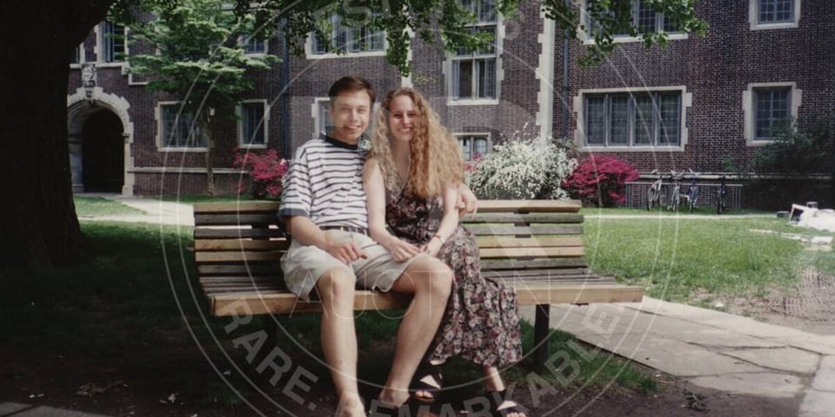 Бывшая девушка Илона Маска продает его университетские фотографии