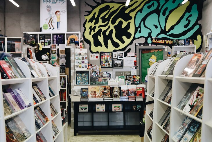 Топ-5 самых необычных книжных магазинов столицы