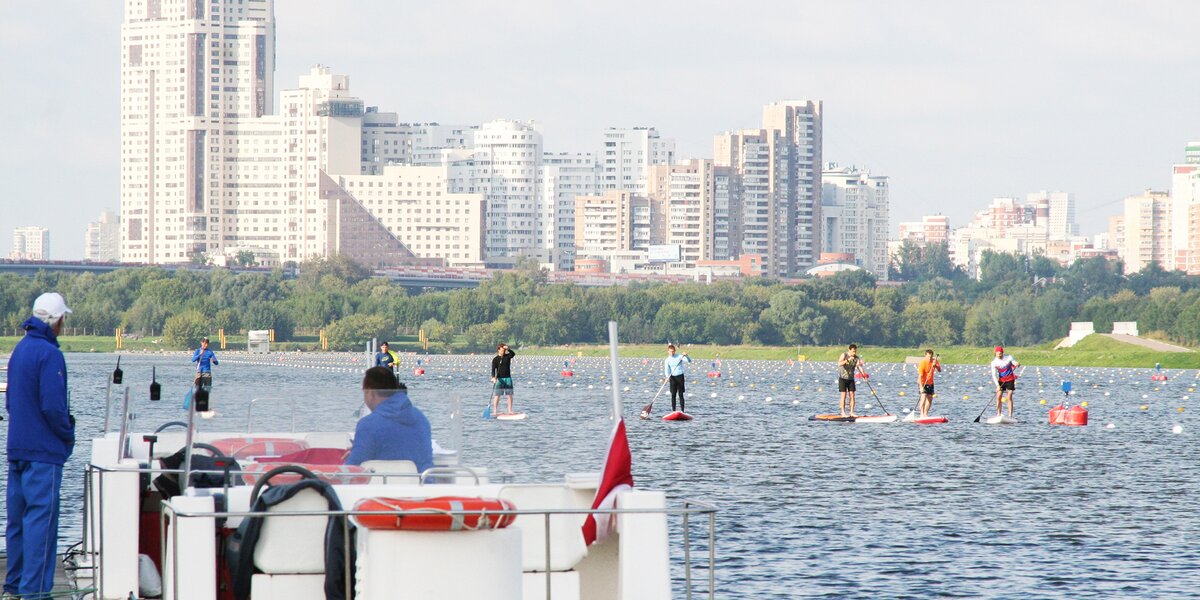 5 мест в Москве, где можно покататься на лодке или катамаране