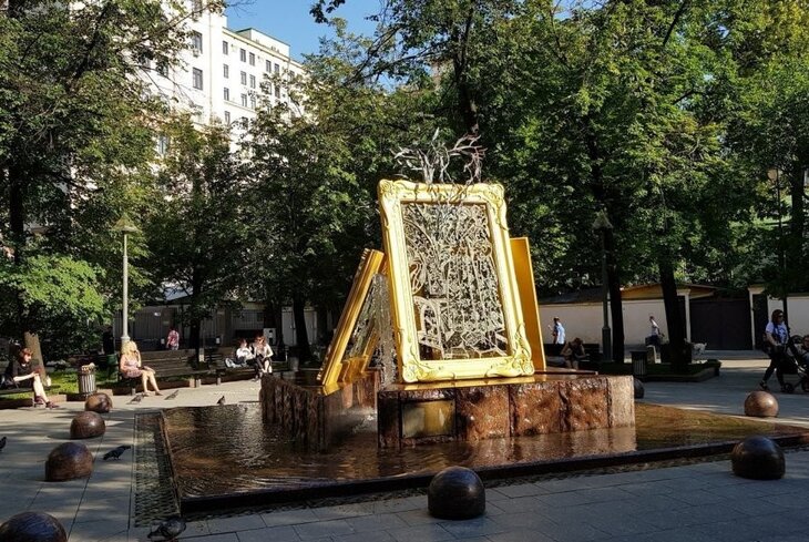 5 самых неочевидных фонтанов Москвы